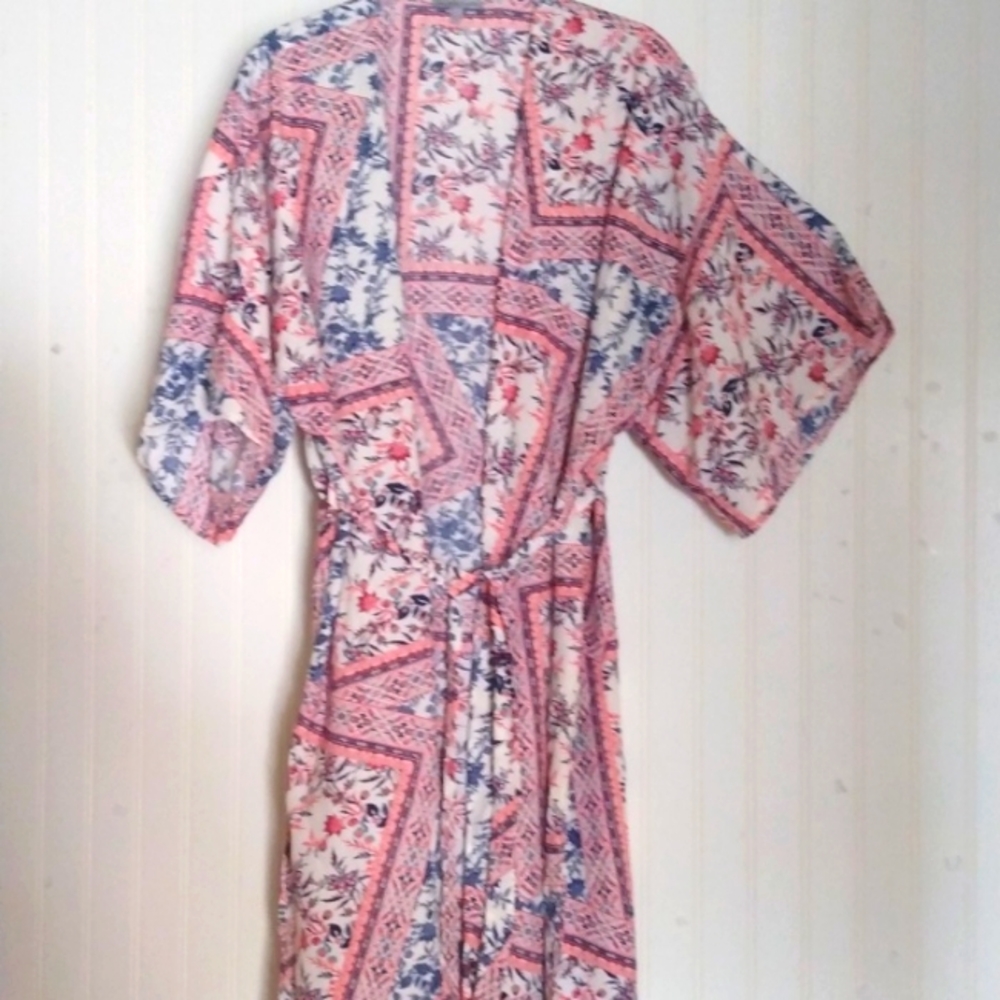 CHARLOTTE RUSSE kimono or robe in size medium.